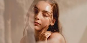 woman dry skin