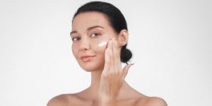 eye creams woman eye cream