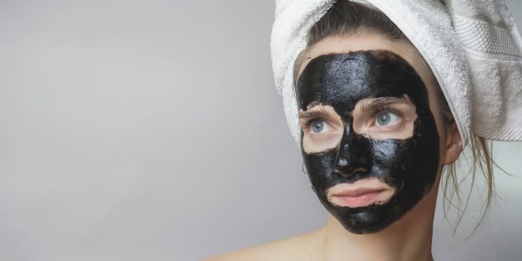 girl wearing face mask